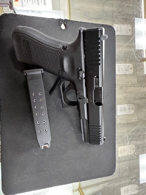 GLOCK G22 GEN 5 (USED) - Image 2