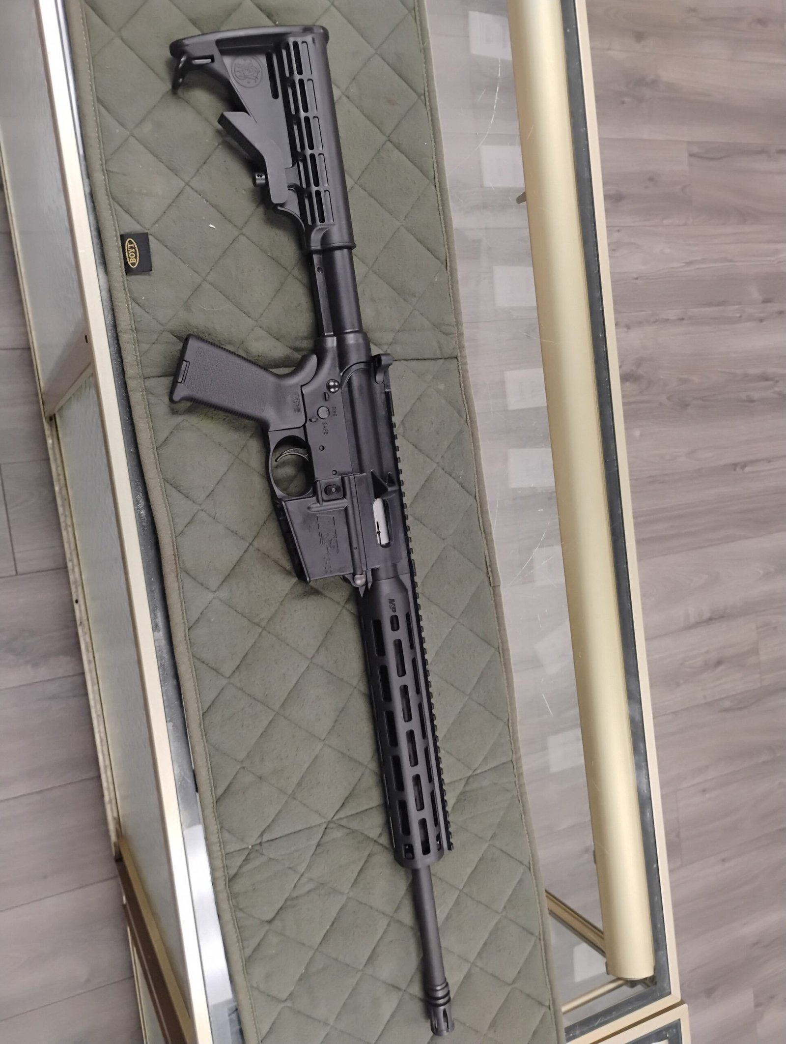 SMITH & WESSON M&P 15-22 (Consignment) - Image 3
