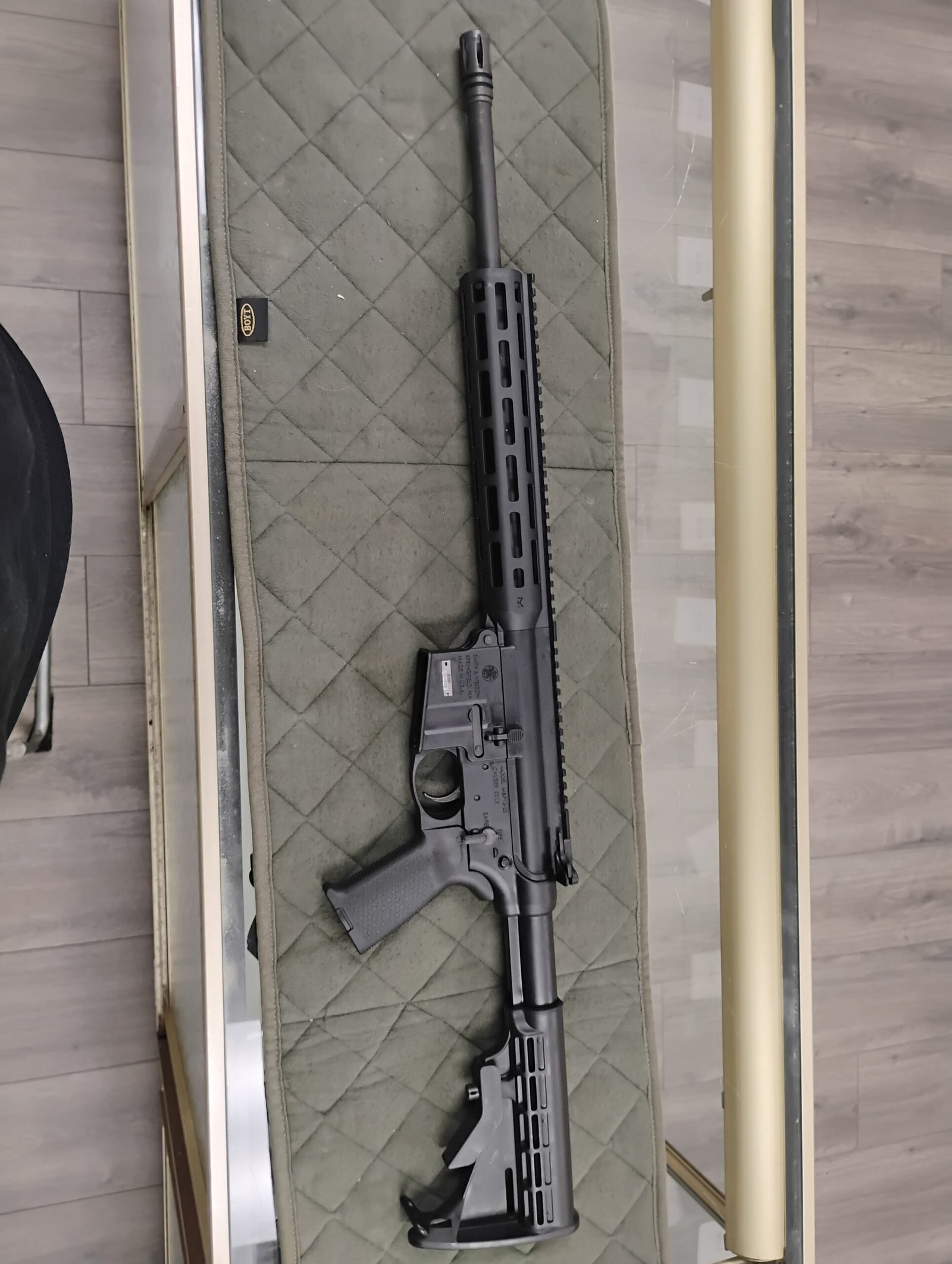 SMITH & WESSON M&P 15-22 (Consignment) - Image 4