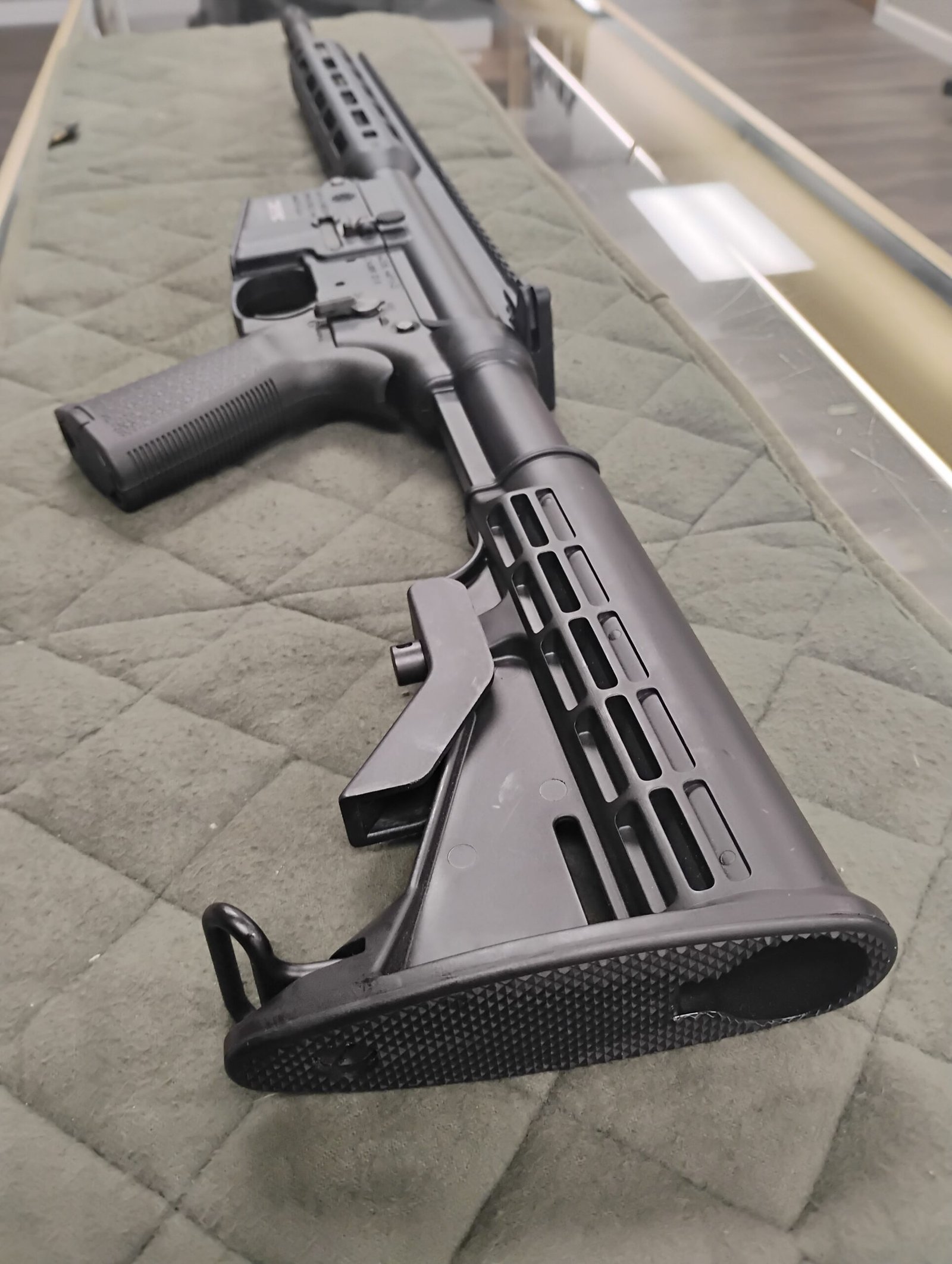 Smith & Wesson M&P 15-22 (USED) - Image 6